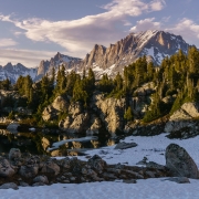 The distances in this area are deceiving.  Freemont Peak here is still a couple hours walk away under good conditions.