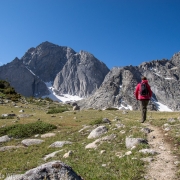 Hiking over the shoulder between Deep Lake and Temple Lake.