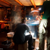 Dishes in the cabin.