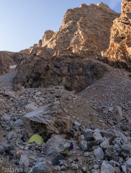Sheltered spot under a boulder in the Moraine Camping area.