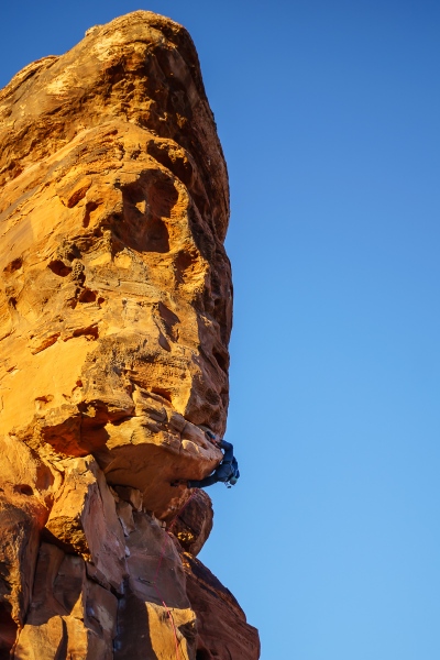 Jeremy pulling through the roof on Side Effects (5.10d).