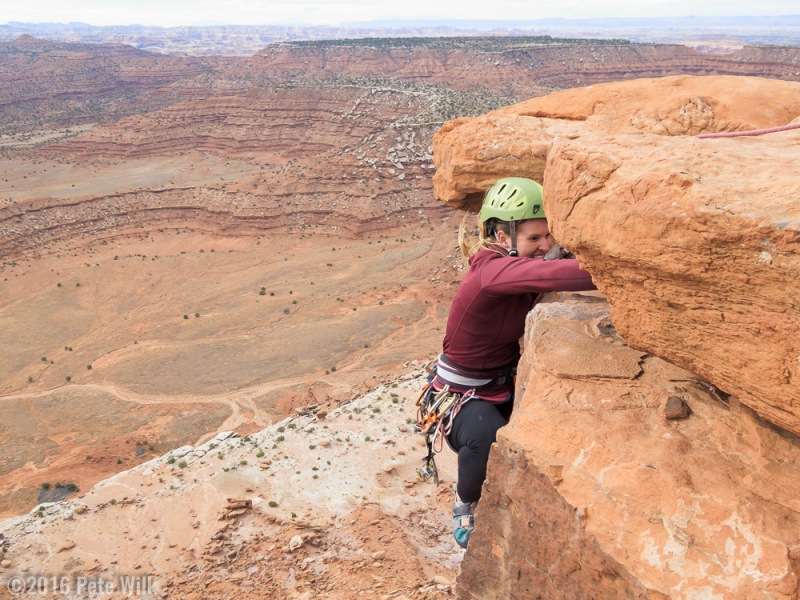 Courtney pulling through the last couple moves to get on top.