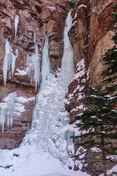 A long pitch (50m) of ice.