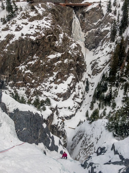 Looking towards the road from Horsetail Falls.
