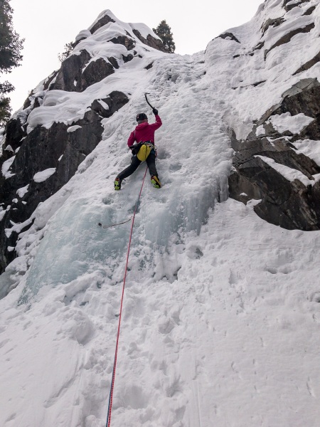 I lead the first pitch and Carly did the final two pitches which were in petty good condition.