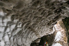 Snow tunnel on the approach to Whorehouse Hoses.