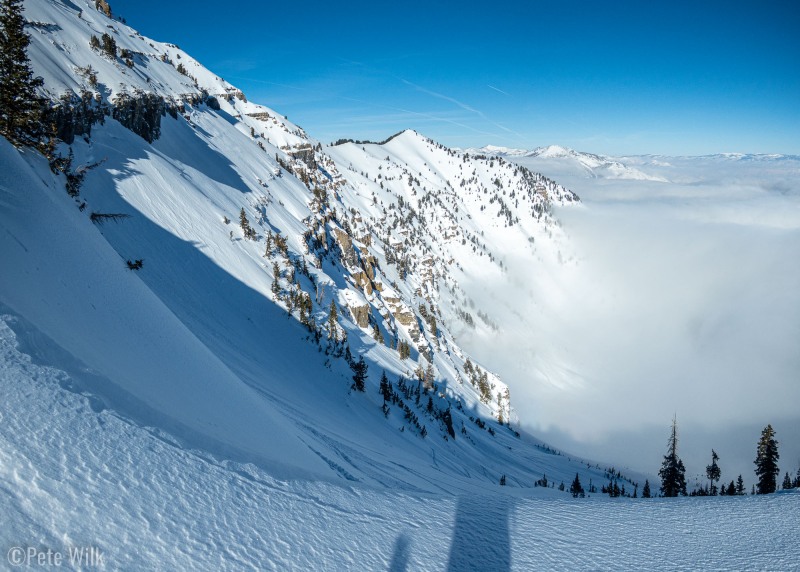 As we got to the end of the flat section we could see the clouds tounging up the valley.