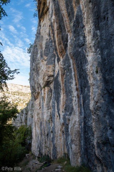 Looking up at the shady side of Čikola Kanjon.  This side had awesome tufa and column features in the rock that we don't get in Utah.